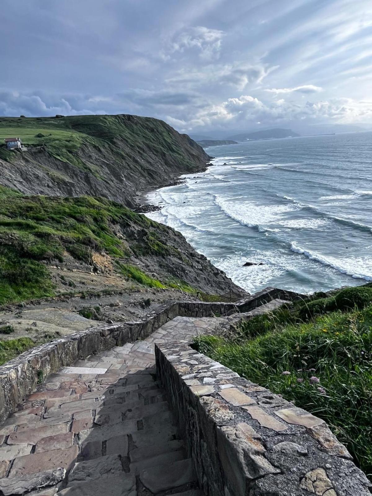 Апартаменты Tu Refugio Junto Al Mar Te Espera Disfruta Final Europa League Barrika Экстерьер фото